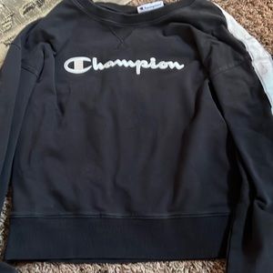 Black long sleeve champion sweatshirt